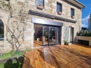 Grande longère au port louée au mois