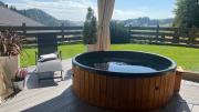 Dom na Zielonym Wzgórzu z własną Sauną i Jacuzzi Dom na Zielonym Wzgórzu z własną Sauną i Jacuzzi