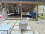 Charming Barn Conversion - Idyllic Rural Retreat- Pet Friendly