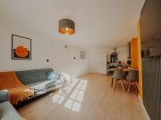 City Central - Sleeps 5 -Relaxing 3 Beds - Free Parking - Free WiFi
