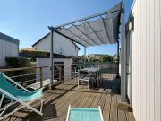 Mobil-home 35m², 3 chambres, terrasse couverte, piscine chauffée, à 200m de la plage, Jullouville - FR-1-361A-6