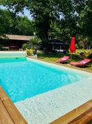 House de la Canopée, Swimming pool, Lake, Forest, large garden and WIFI House de la Canopée, Swimming pool, Lake, Forest, large garden and WIFI