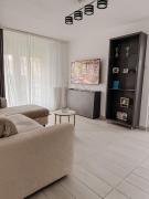 Hideout Cozy 2 rooms near Palas Mall & city center, warmy, invoice available, parking space, Ultracomfy