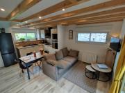 Le Pommier Gite neuf avec parking privé clos