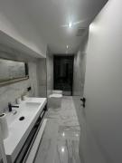 Vale House Apartment near Rho Fair