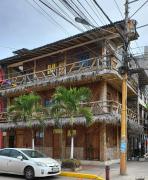 Hostal ElRojo Montañita