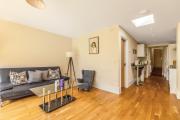 Serene 1BR Wimbledon Apt with Private Garden & Parking