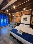 Cozy Loft в самому центрі Львова Cozy Loft в самому центрі Львова
