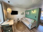 Bungalow Green Forest