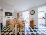 Family-friendly Townhouse with Views & Garden