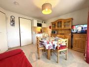 Charmant 2P Cabine à Praz-sur-Arly - Ski, Balcon, Parking, 4 Pers - FR-1-603-39