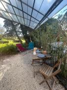 Studio cosy avec climatisation et terrasse