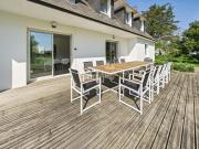 Maison moderne pour 12, grand jardin, terrasse