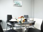 Palmers Place By N And N Stays, Great Location Close to Aztec West and Main Travel Routes, Perfect for Workers & Contractors ,Private Parking, Fast Wifi, Great disc for long stays available