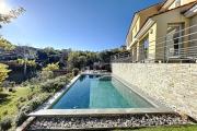 Peaceful villa with pool and garden - 5 minutes from Cannes beaches