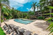 Kewarra Beach Studio Apt with Resort Pool and BBQ