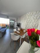 Stunning Chic Penthouse retreat in front of the beach