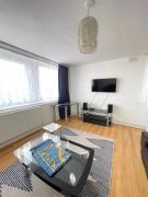 2 bedroom flat Parson House W2