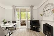 Tower Bridge St Katherines Docks 2 Bedroom Appartment