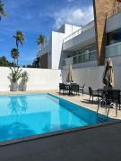 Cobertura duplex familiar com piscina próxima ao shopping