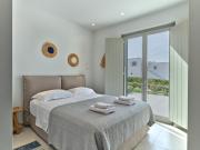 Top Aspro Chorio Paros