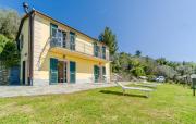 Awesome Home In Pieve Ligure With Wifi