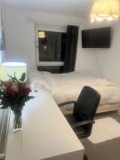 Cosy room near angel & kings cross station private management two rooms shared bathroom Cosy room near angel & kings cross station private management two rooms shared bathroom