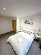 The Shore Edinburgh 2 Bedroom Apartment