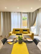 PIRAMIDE Romantic Home