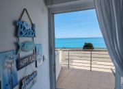 One minute to the beach