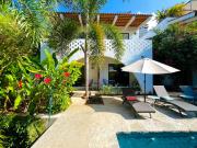 King Bed, Air Conditioning, Saltwater Pool, Fast Wifi - Gaia at Casa Calavera