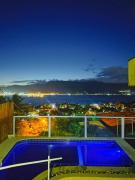 Casa com piscina vista mar 4 minutos da praia