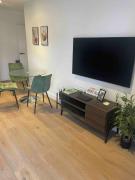 Elegant Central London Flat - Brand New & Fully Equipped Elegant Central London Flat - Brand New & Fully Equipped