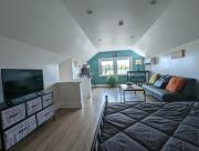 Bright Studio Stay Downtown