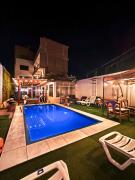 CASA RICARDO PALMA con PISCINA