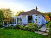 The Axbridge Hideaway