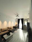 Cozy & Bright Studio