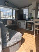 237 Sealands, 8 Birth caravan