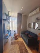 Tonglor Ekkamai Sky Pool & Gym 1BR Free Airport Pick Up