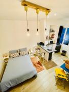 La Petite Jeannette Studio