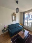 Eiffel Tower family apartment