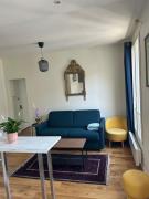 Eiffel Tower family apartment