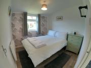 Delightful Chalet Peaceful Site Near Aberdyfi