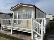 Palm Grove 19 - Golden Palm - Central Heating, WiFi, pet friendly, bed linen - Meadow Lakes Caravan & Lodge Hire
