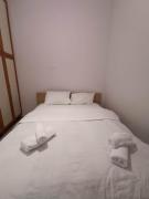 Kamenos Pyrgos Apartments 3