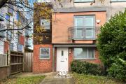 Gateway Residence 5min to City Centre w Parking