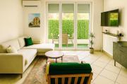 Beautiful 2 bedroom, close to downtown