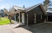 Gorgeous Home In Væggerløse With Wifi