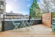 Joli studio avec terrasse - proche château - 2 personnes