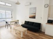 Luminoso Obra Nueva cerca de Supermercados, centro